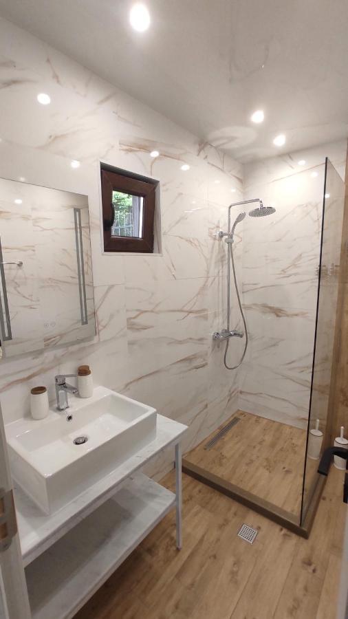 Вилла Family House Atanasovi Велико-Тырново Экстерьер фото